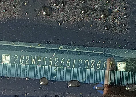 2006 Pontiac Grand Prix z USA, uszkodzony, nr VIN 2G2WP552661208611